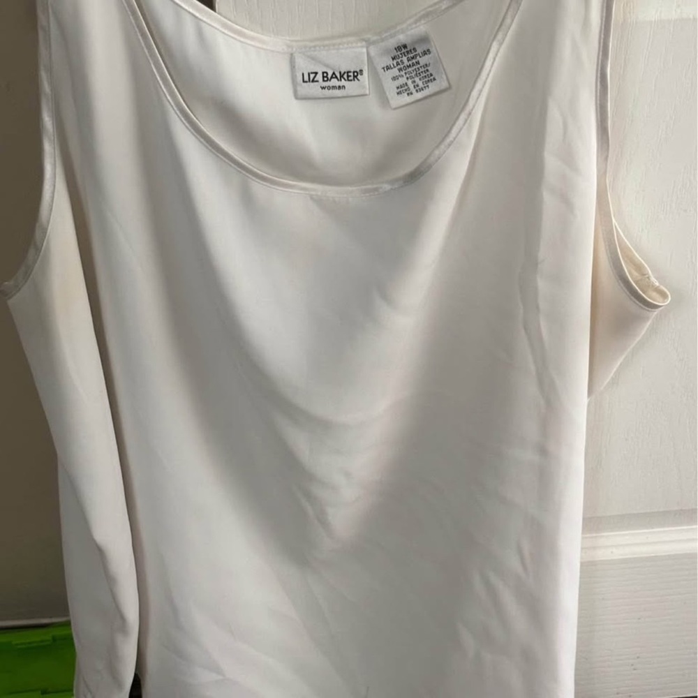 Liz Baker Cream Sleeveless Tank Top